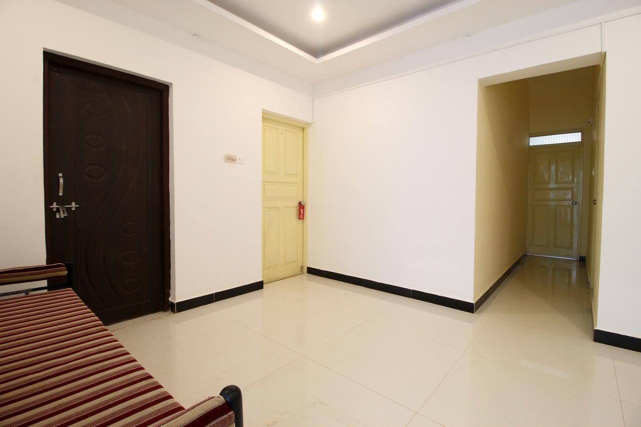 Oyo 10385 Hotel Nirmala Vilas Candolim Dış mekan fotoğraf