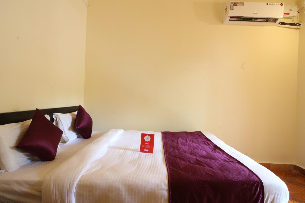 Oyo 10385 Hotel Nirmala Vilas Candolim Dış mekan fotoğraf